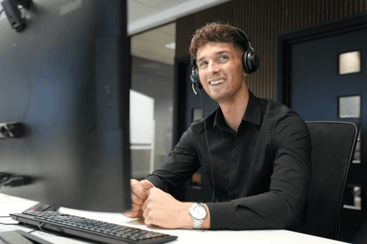 A STRAIGHTS advisor during a free virtual consultation